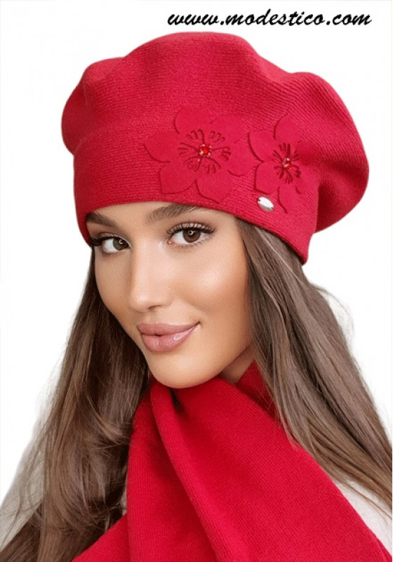 Пленителна червена барета Kora