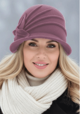 Шапка пепел от рози със стилизирана композиция от листа - модел Zofia